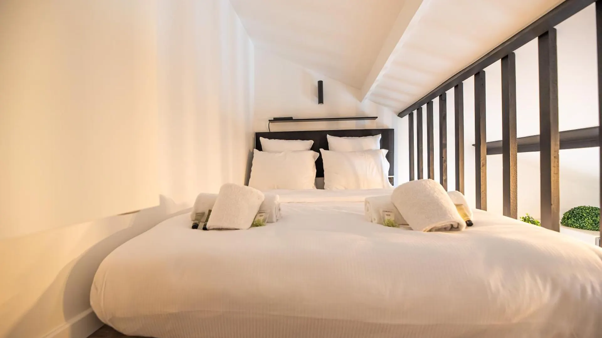 Apartament Lovely Nest In *